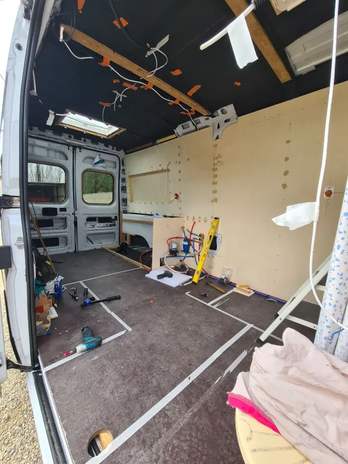 fourgon en construction